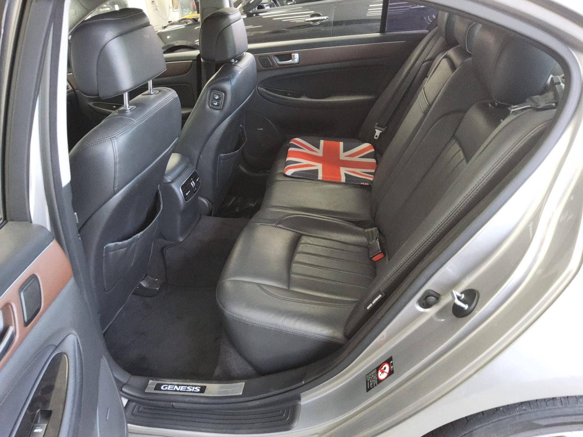 2012 - hyundai bh