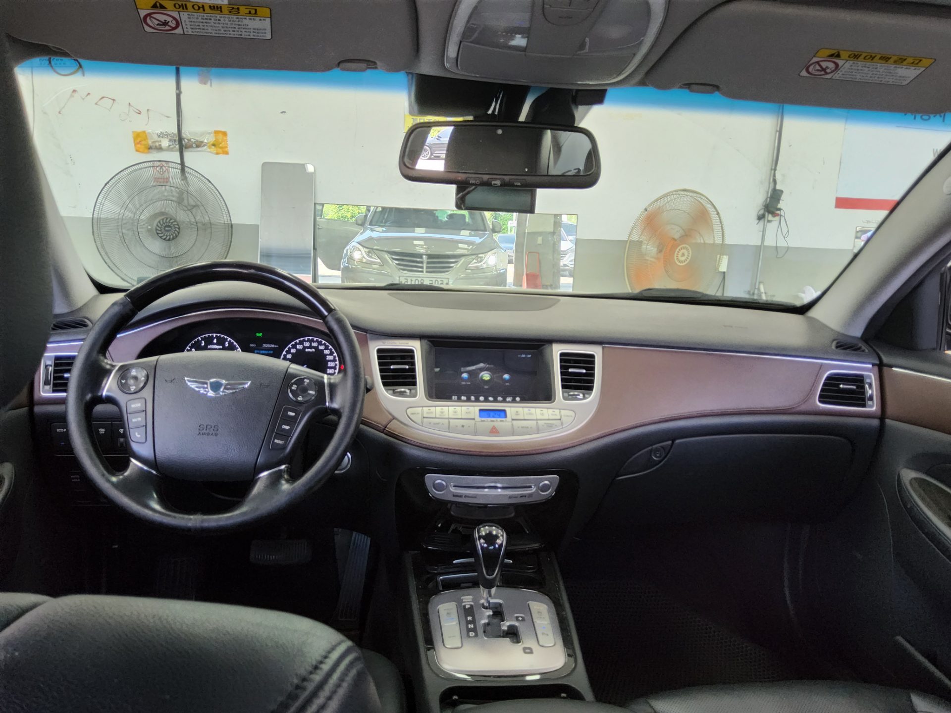 2012 - hyundai bh