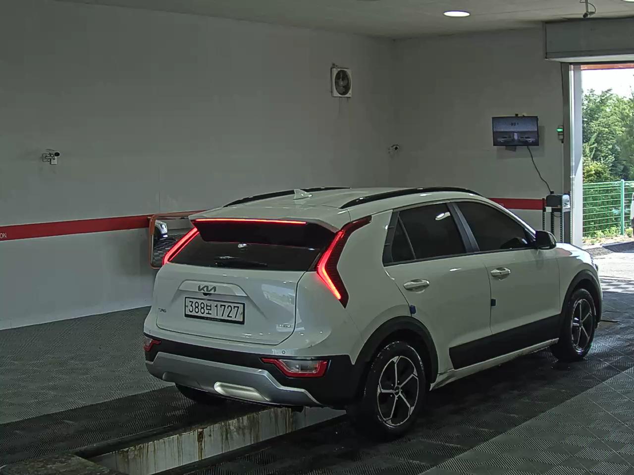 2022 - kia niro