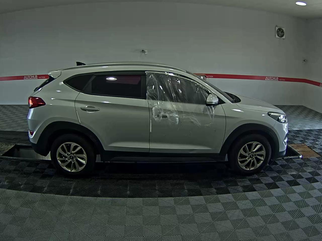 2016 - hyundai tucson