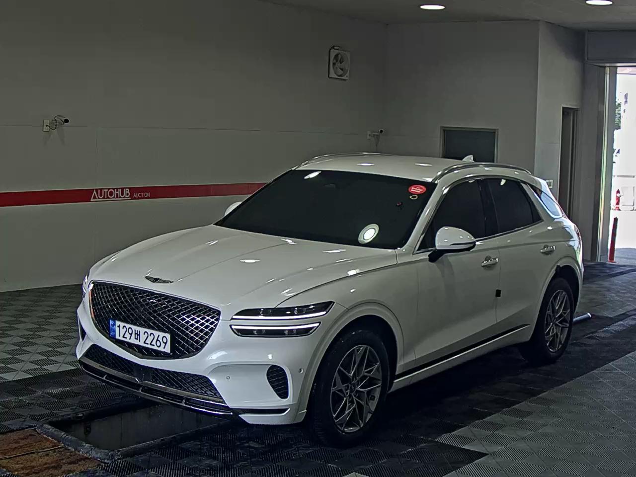 2024 - genesis gv70