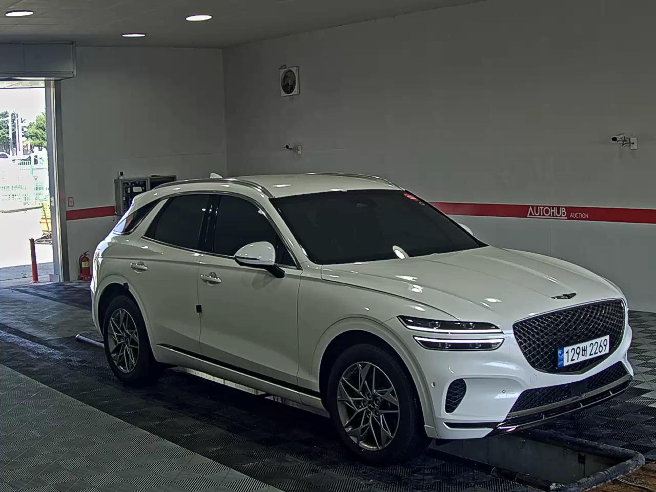 2024 - genesis gv70
