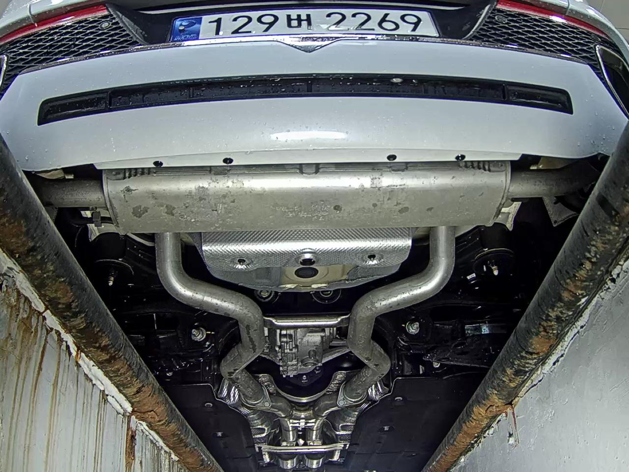 2024 - genesis gv70
