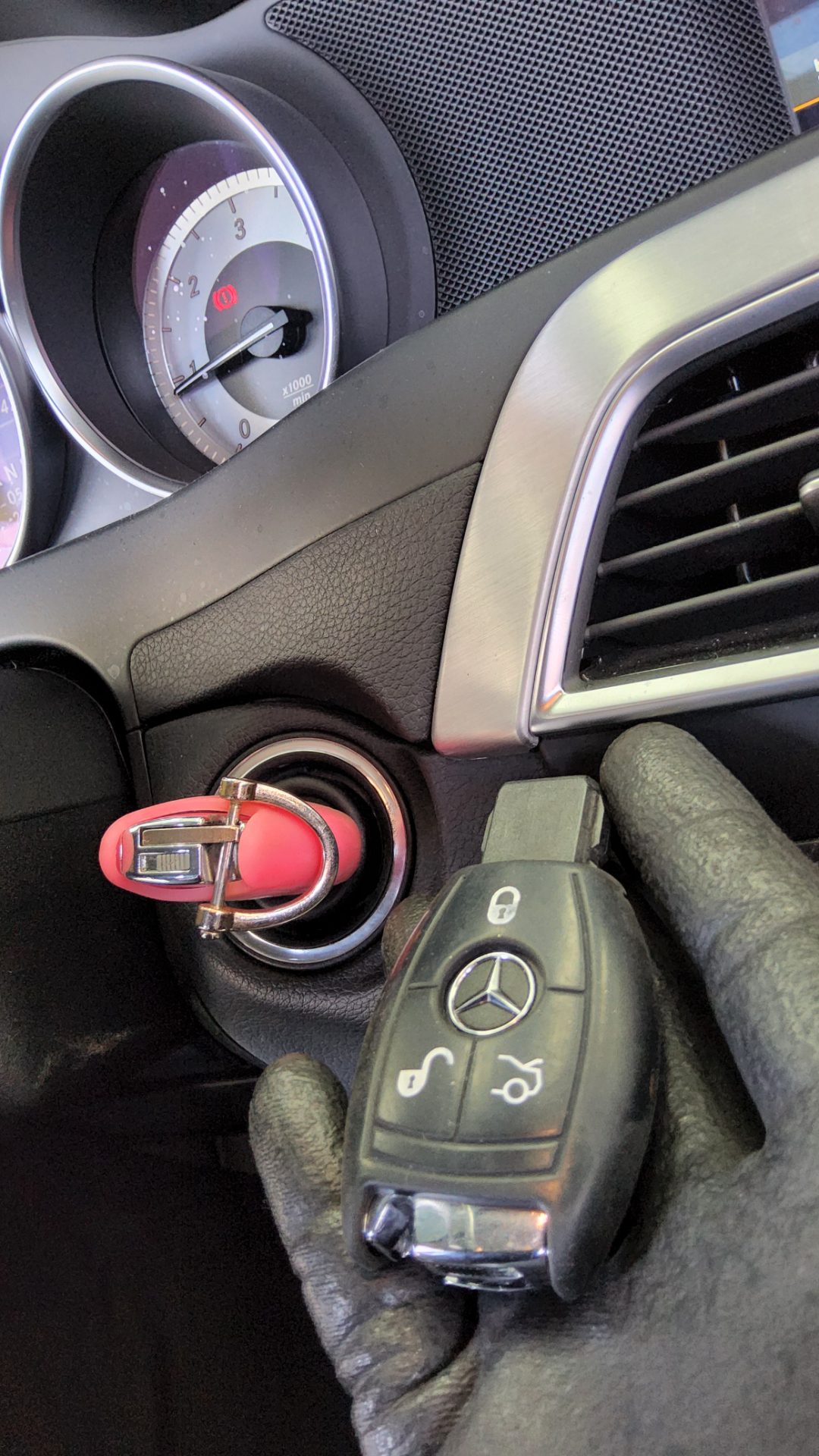 2012 - mercedes-benz c220