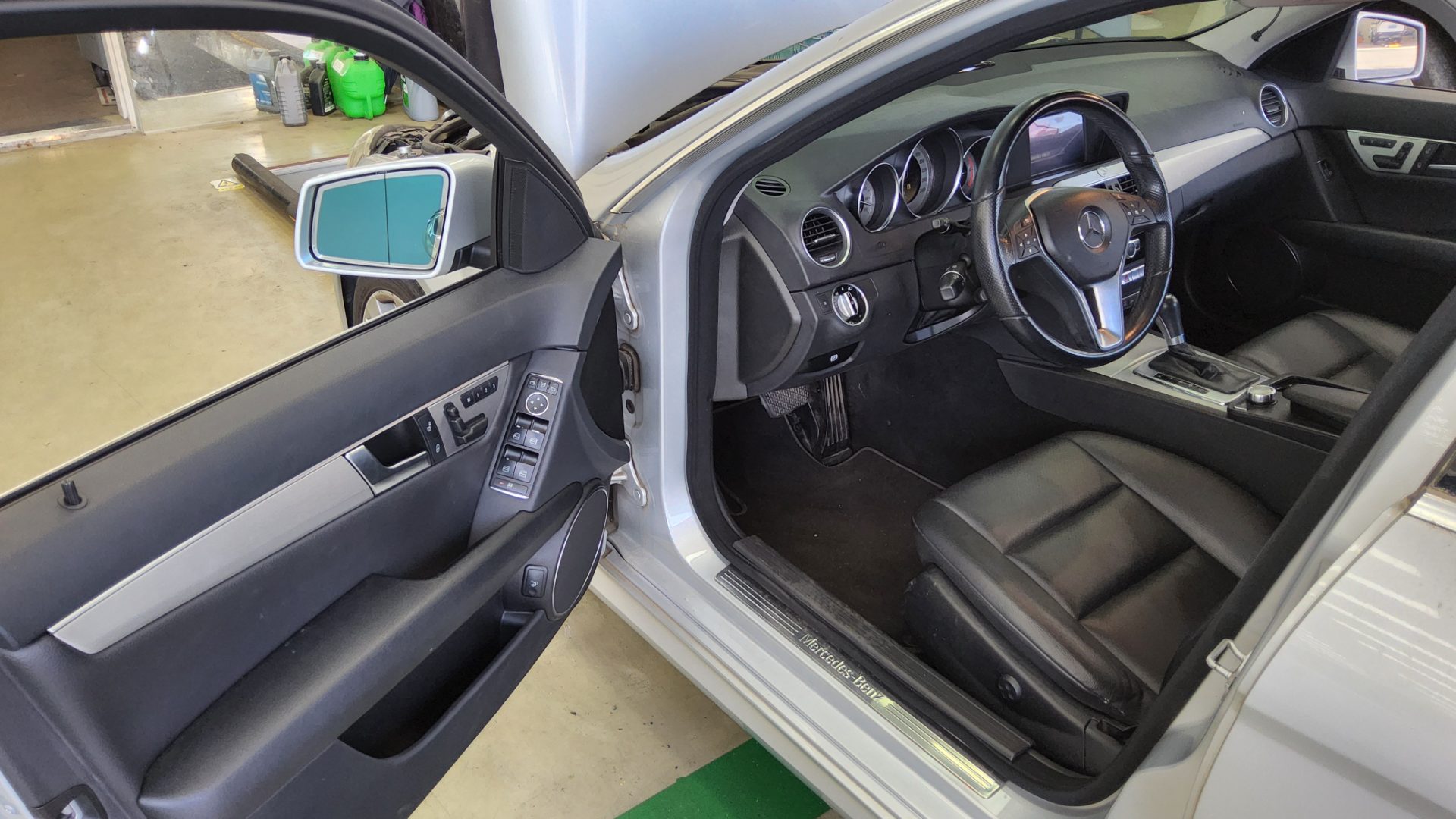 2012 - mercedes-benz c220