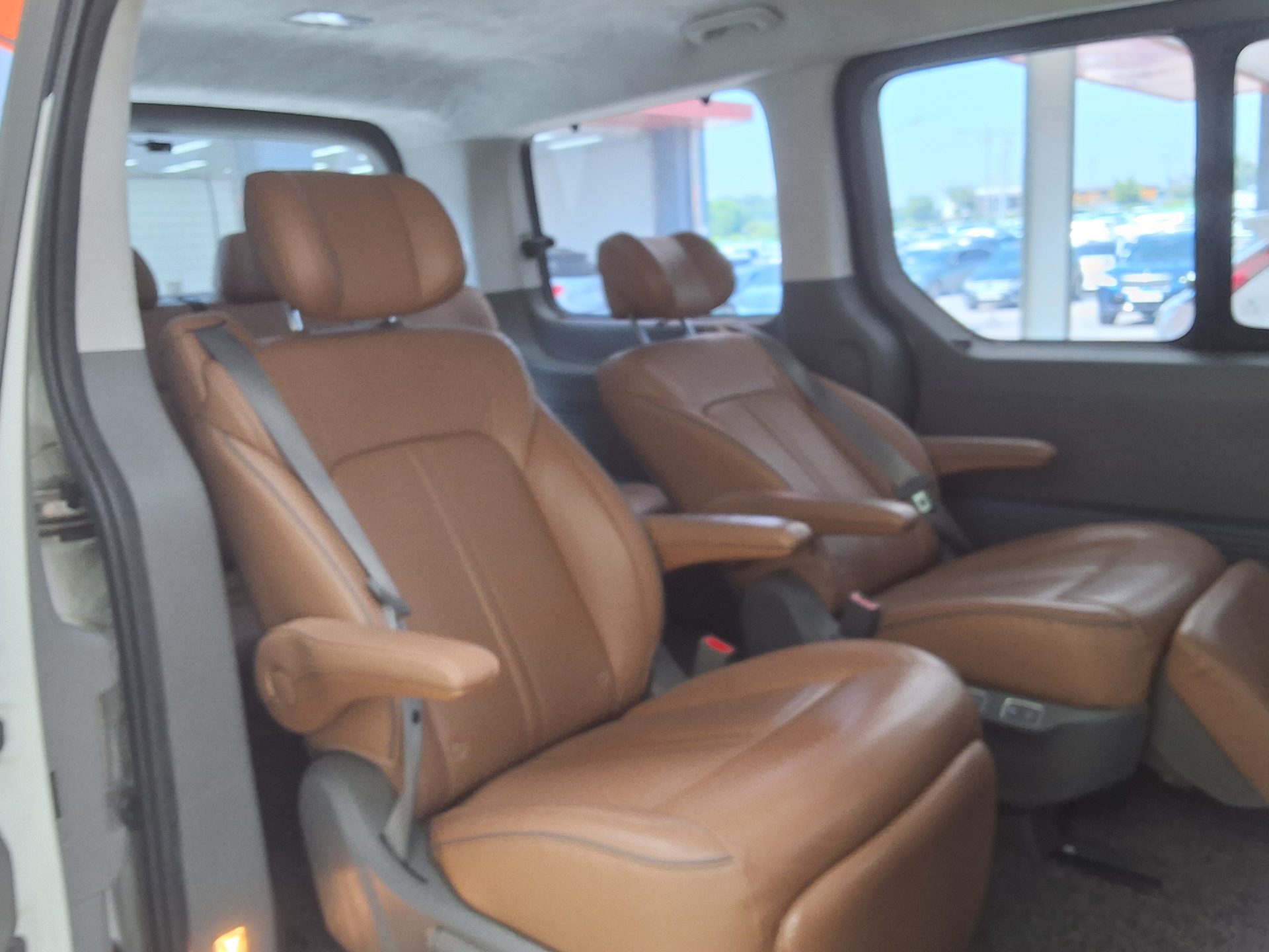 2022 - hyundai staria