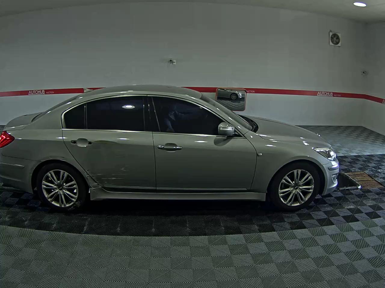 2012 - hyundai bh