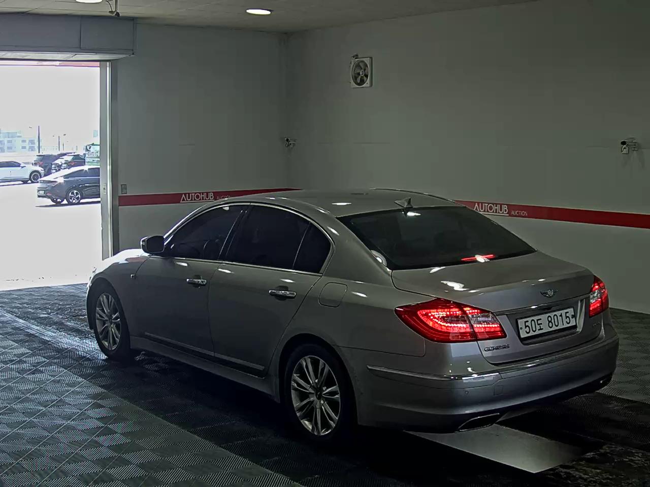 2012 - hyundai bh