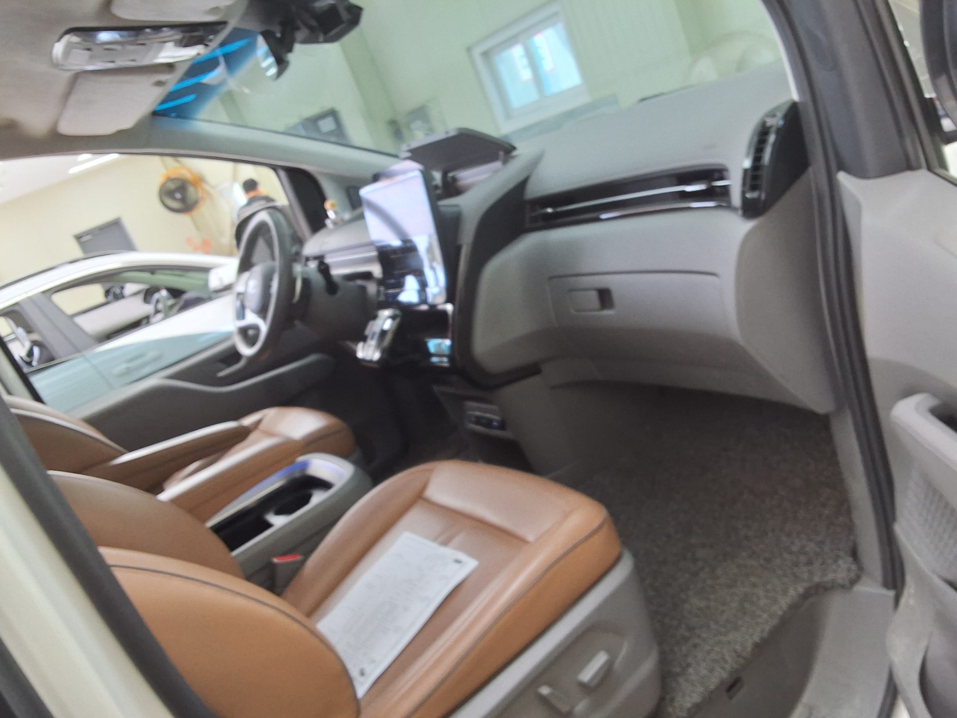 2022 - hyundai staria