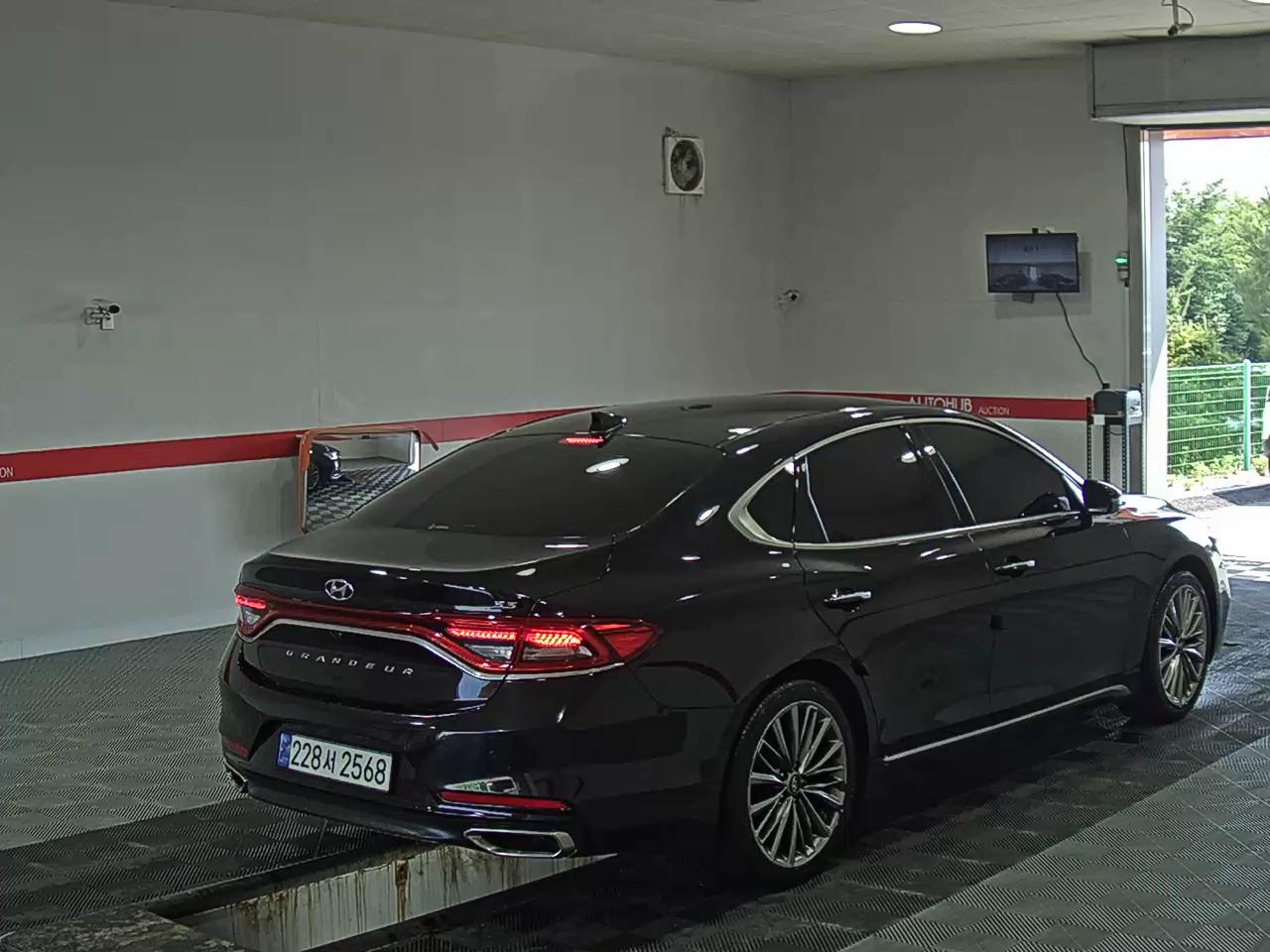 2019 - hyundai grandeur