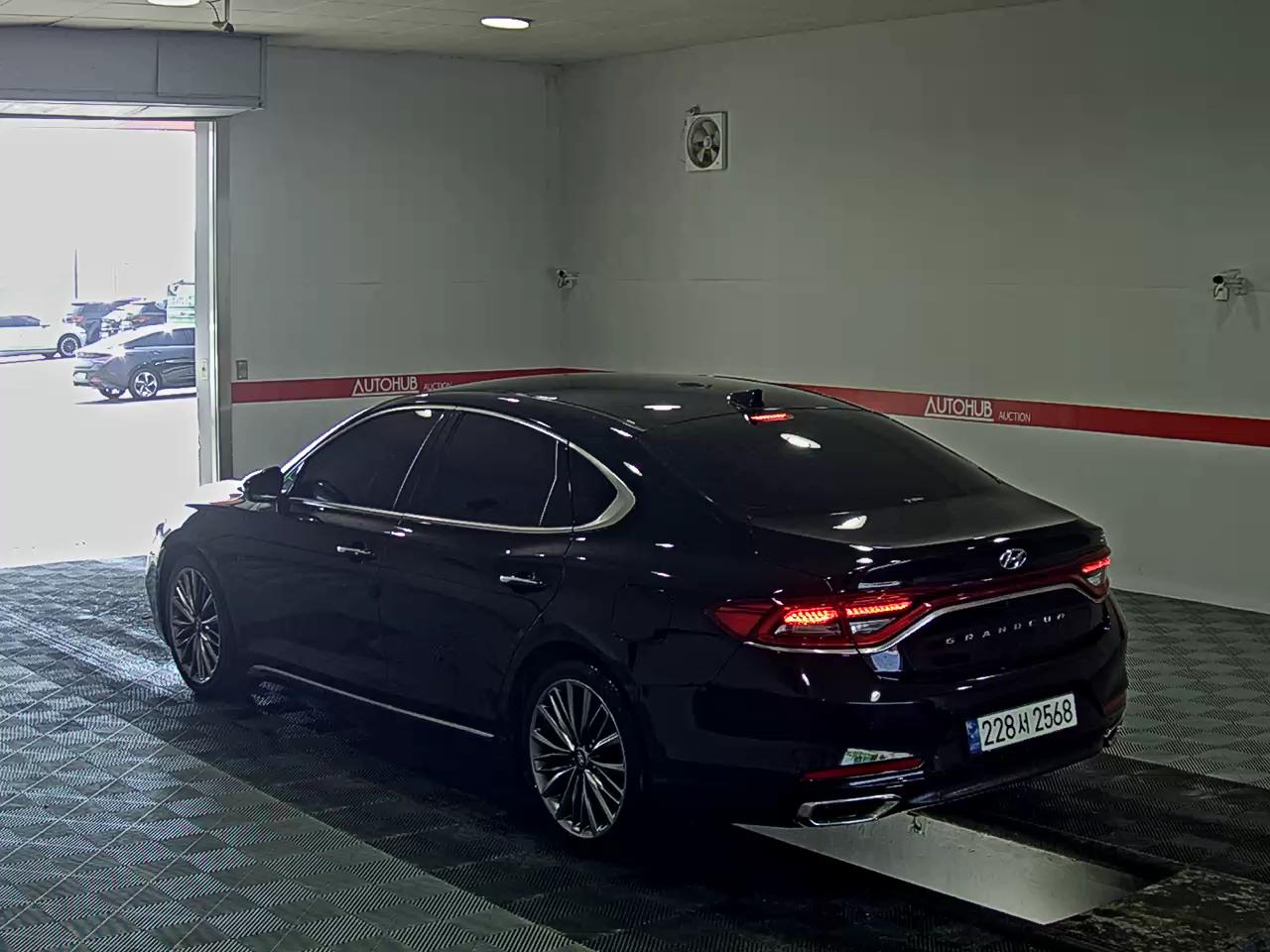 2019 - hyundai grandeur