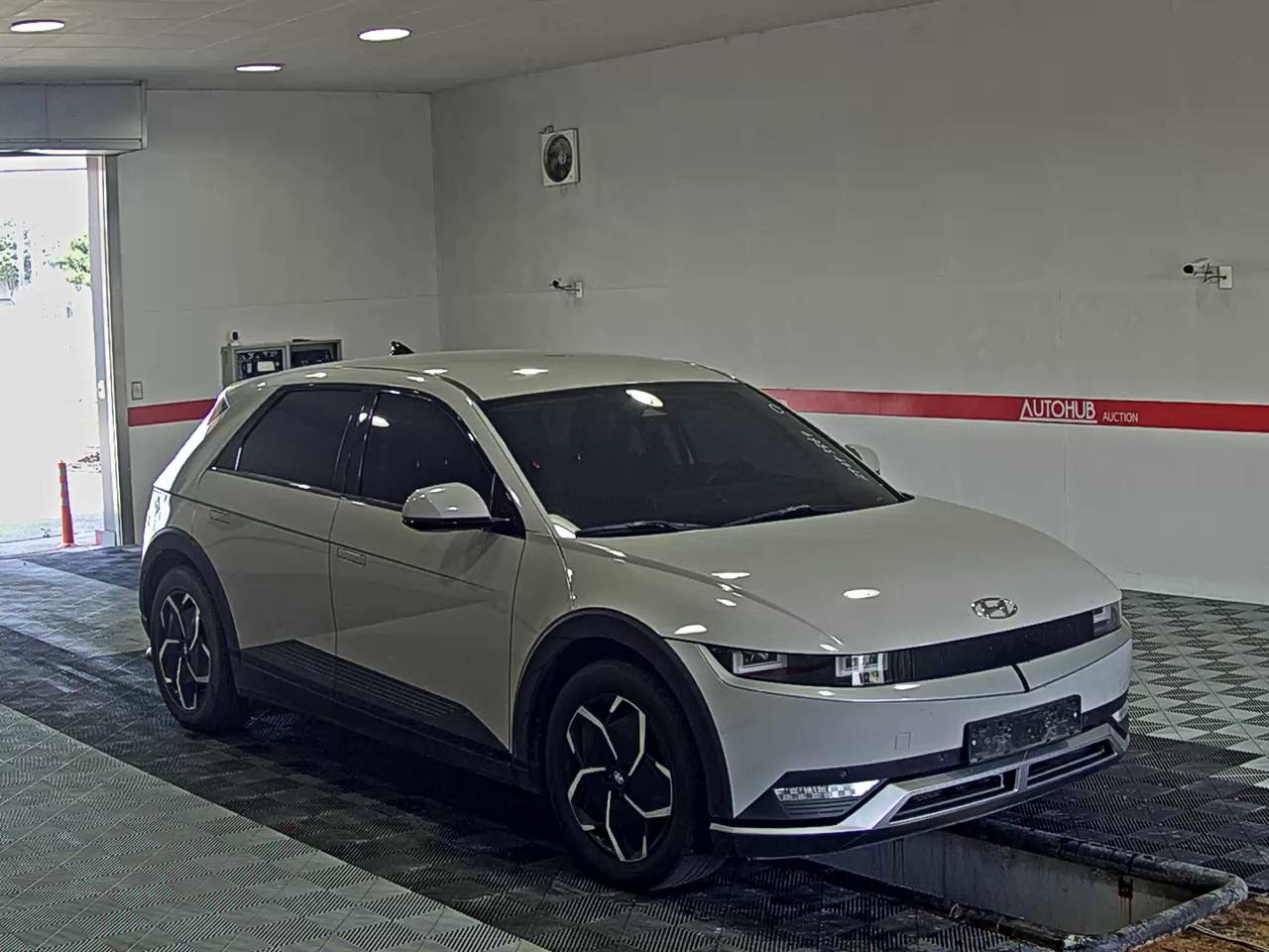 2022 - hyundai ioniq