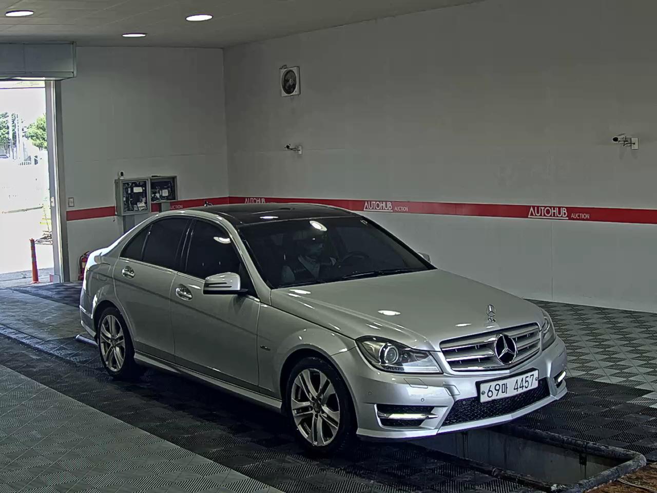 2012 - mercedes-benz c220
