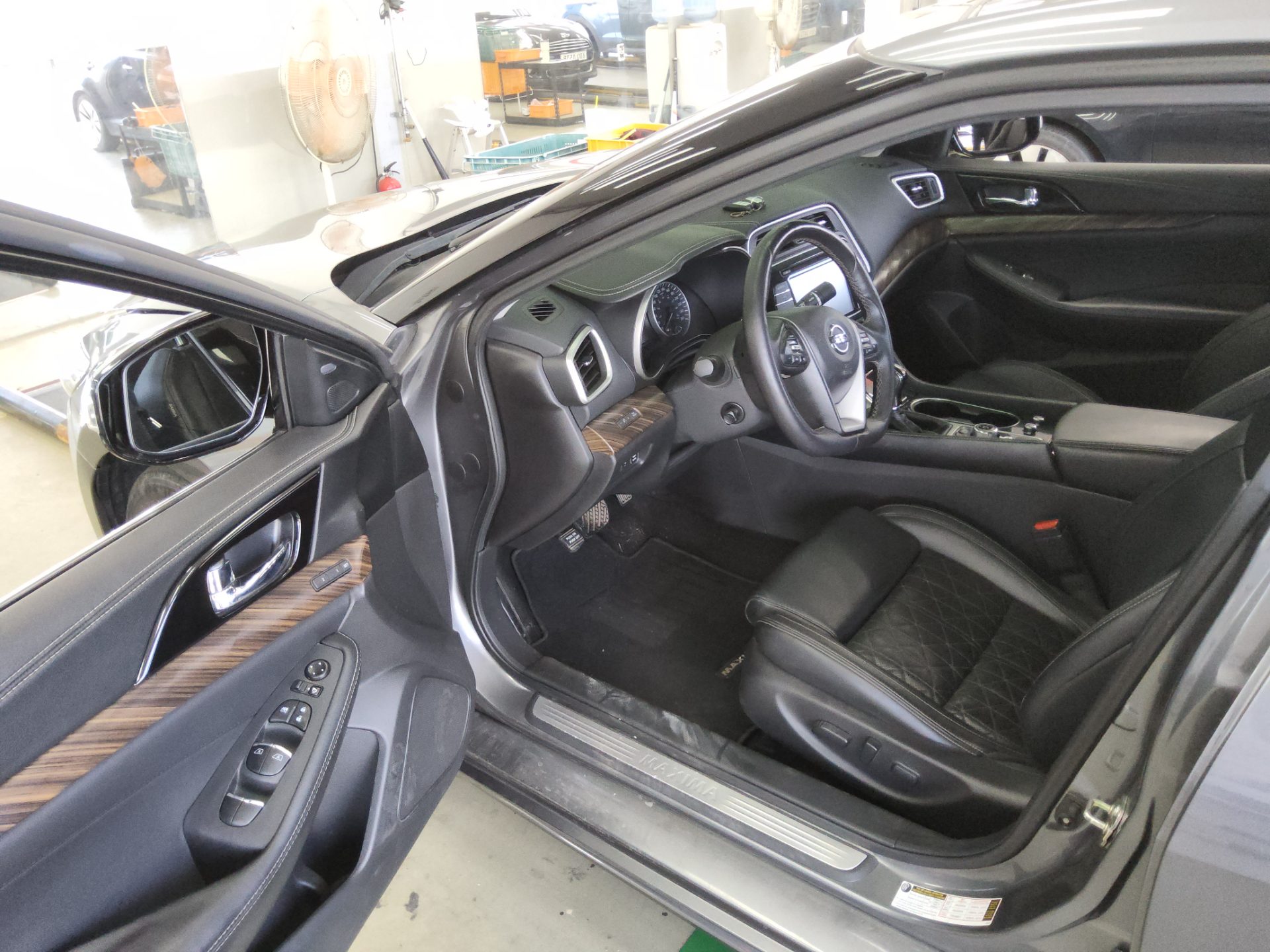 2016 - nissan maxima