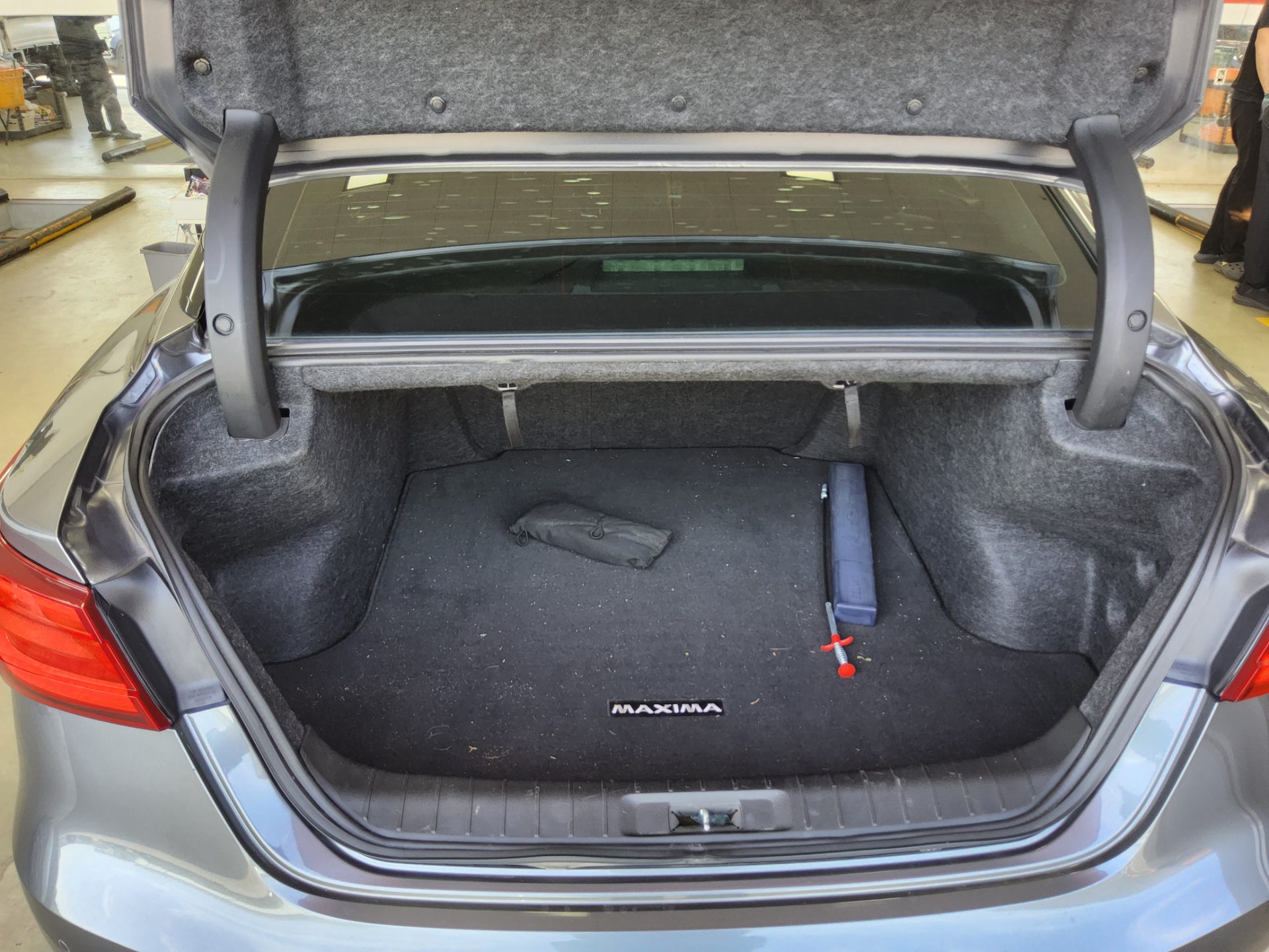 2016 - nissan maxima