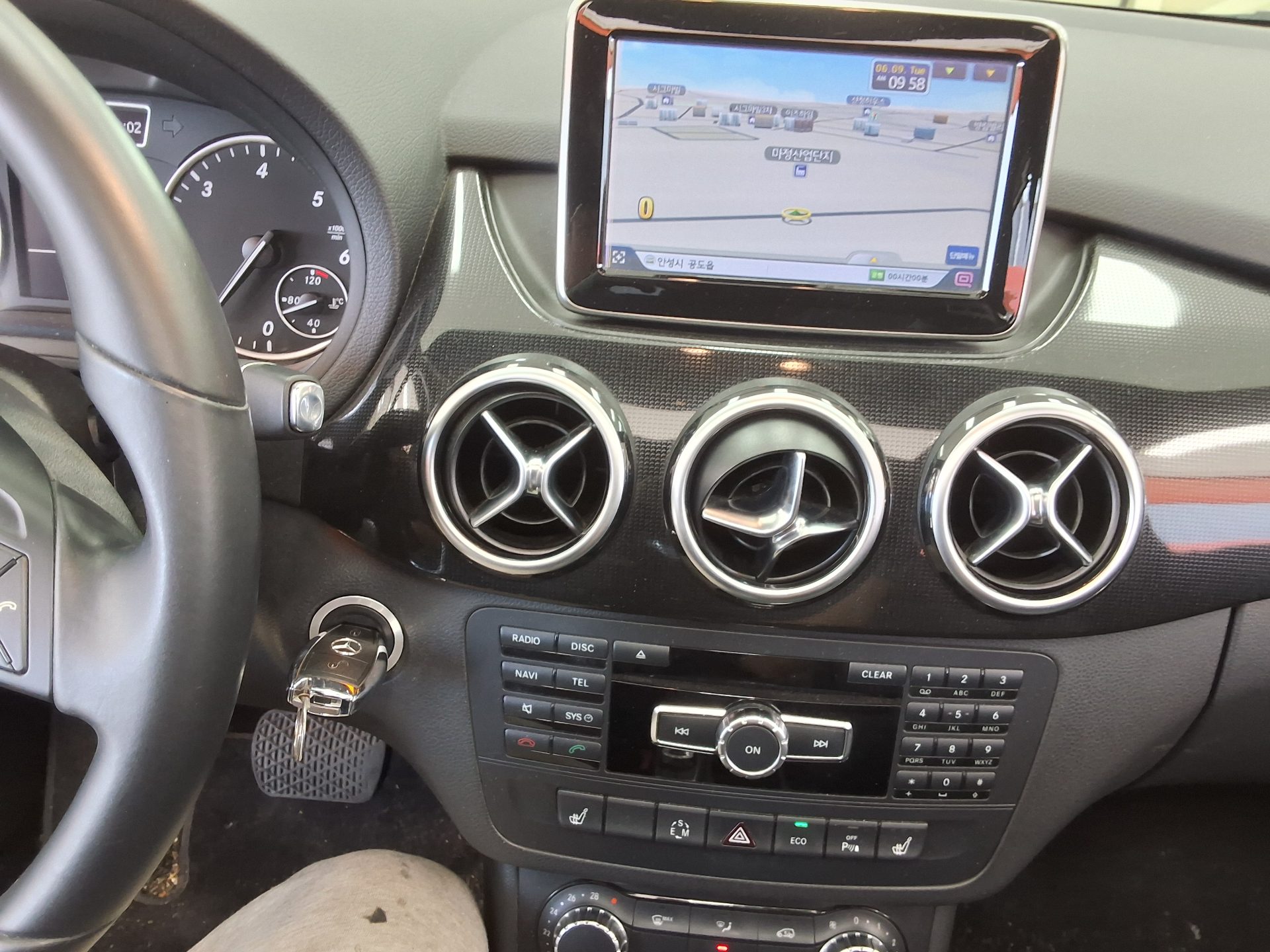 2014 - mercedes-benz b200