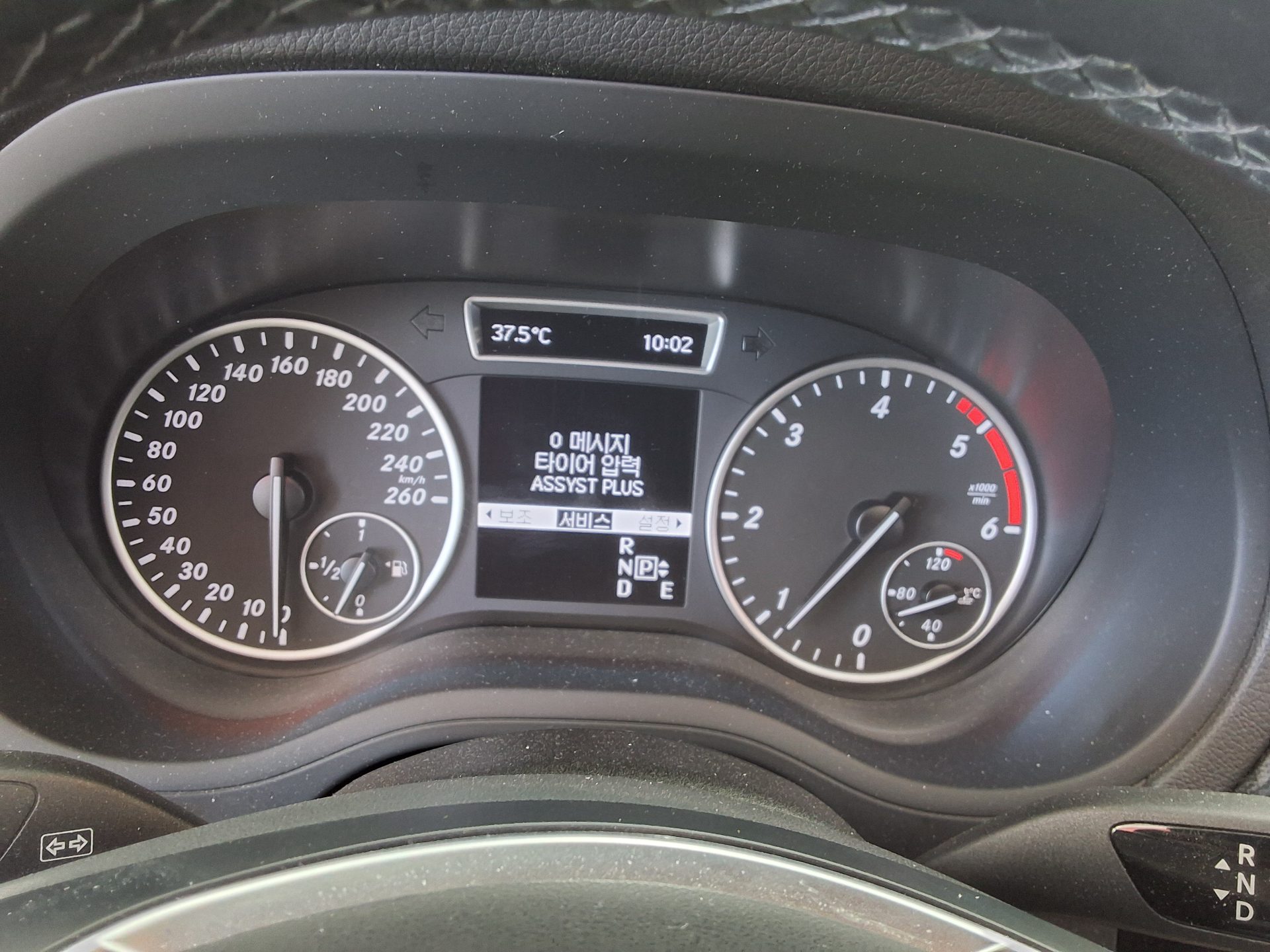 2014 - mercedes-benz b200