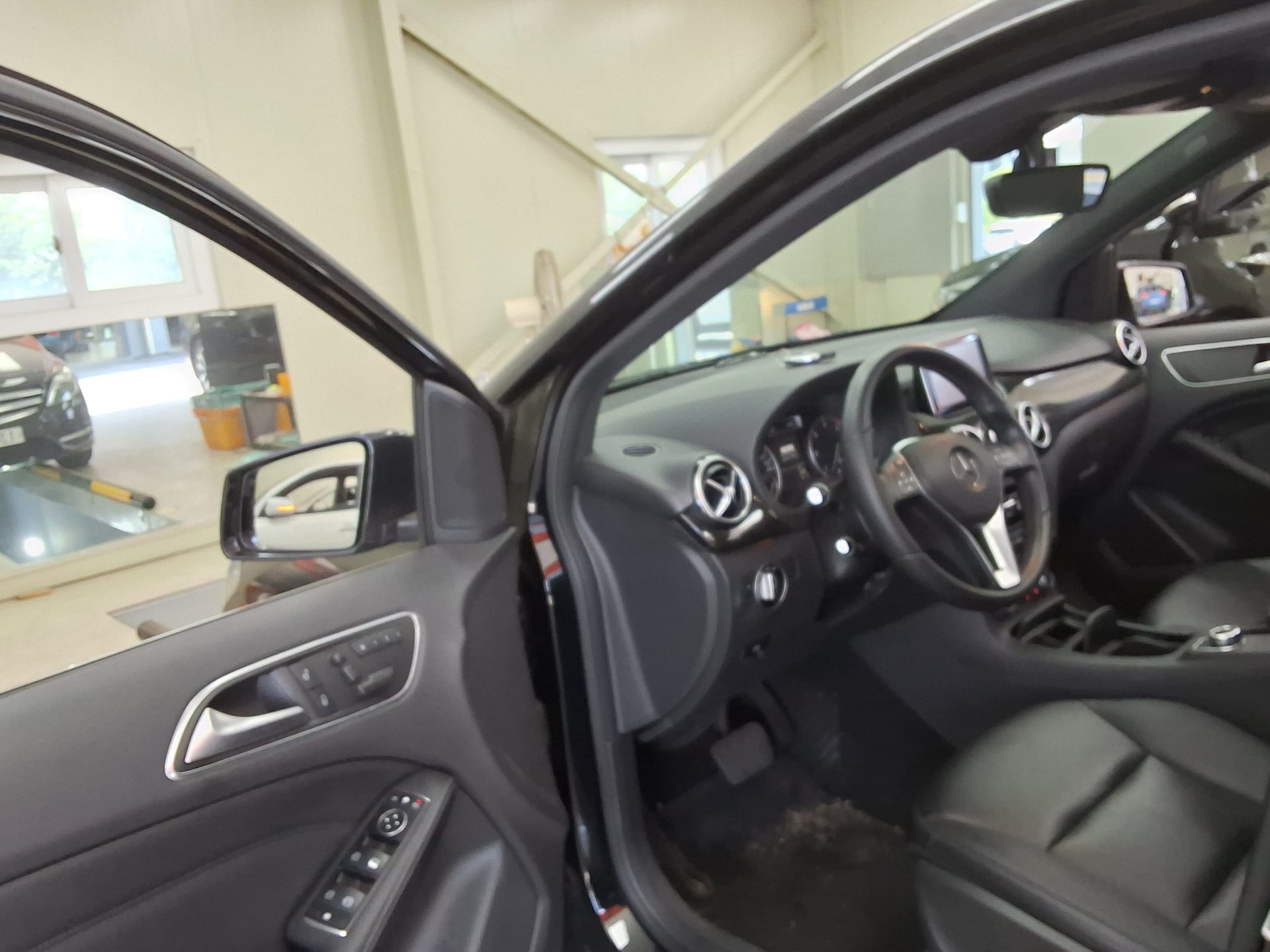 2014 - mercedes-benz b200