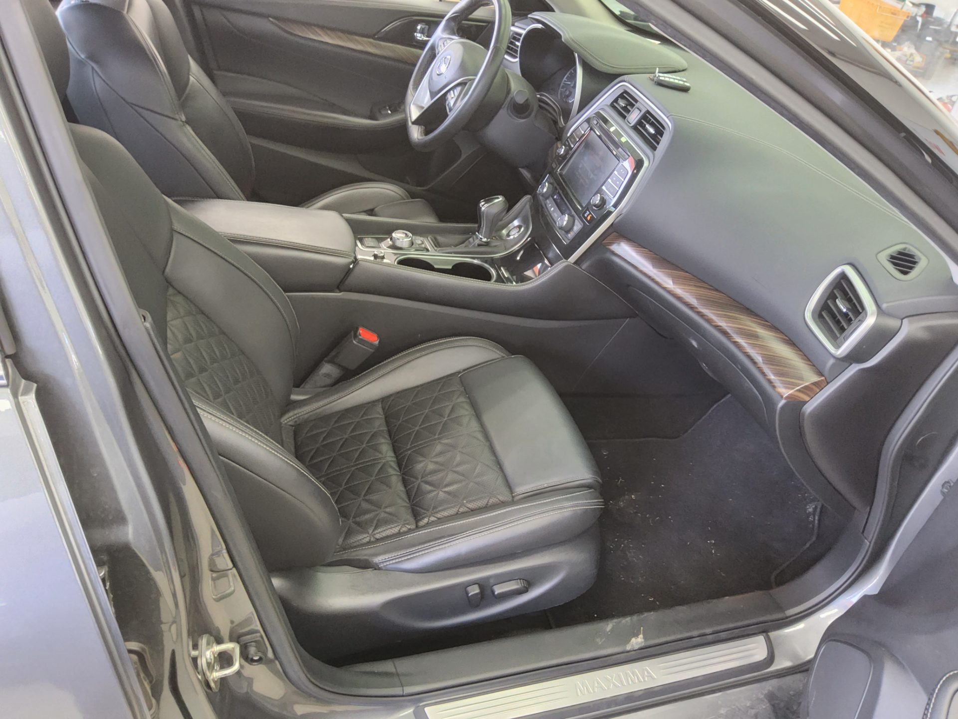 2016 - nissan maxima