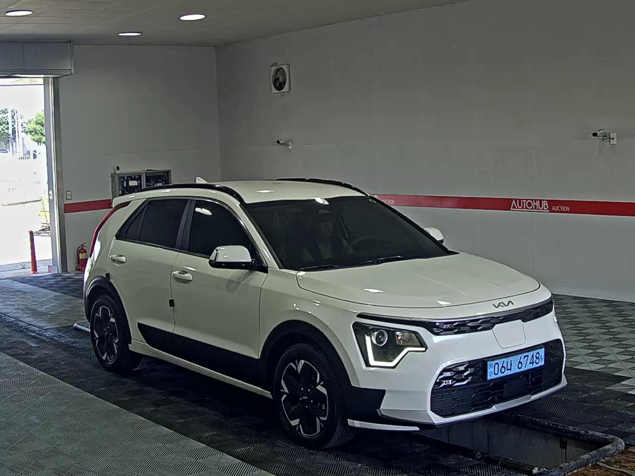 2023 - kia niro