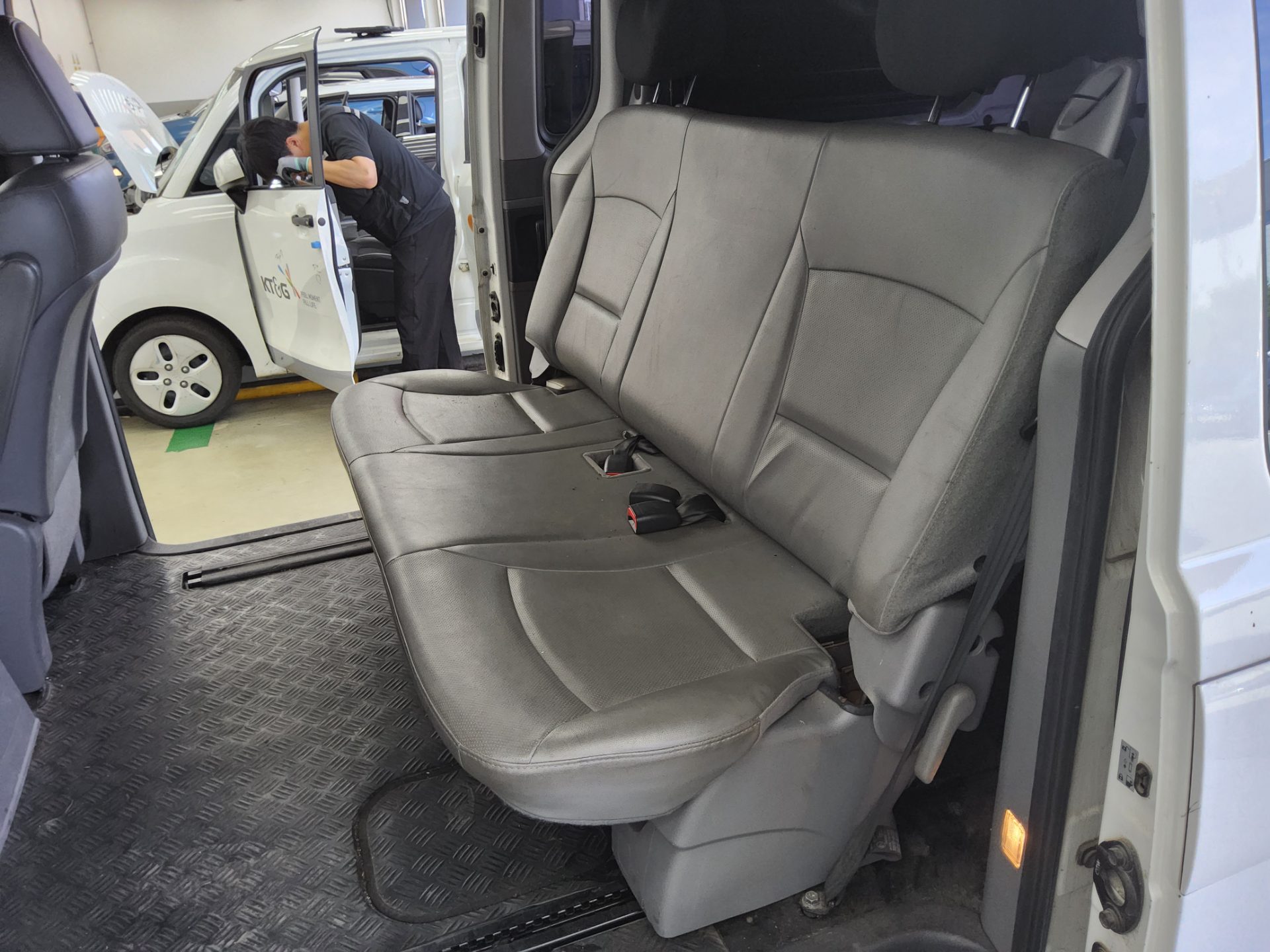2020 - hyundai grand starex