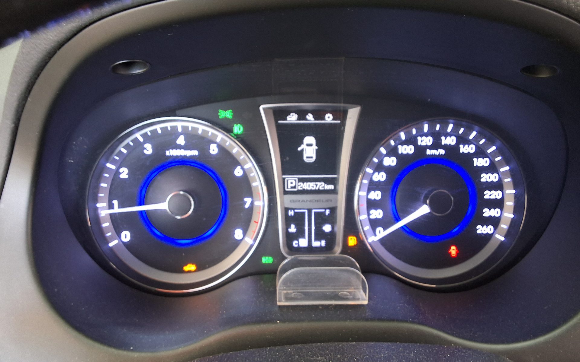 2016 - hyundai grandeur