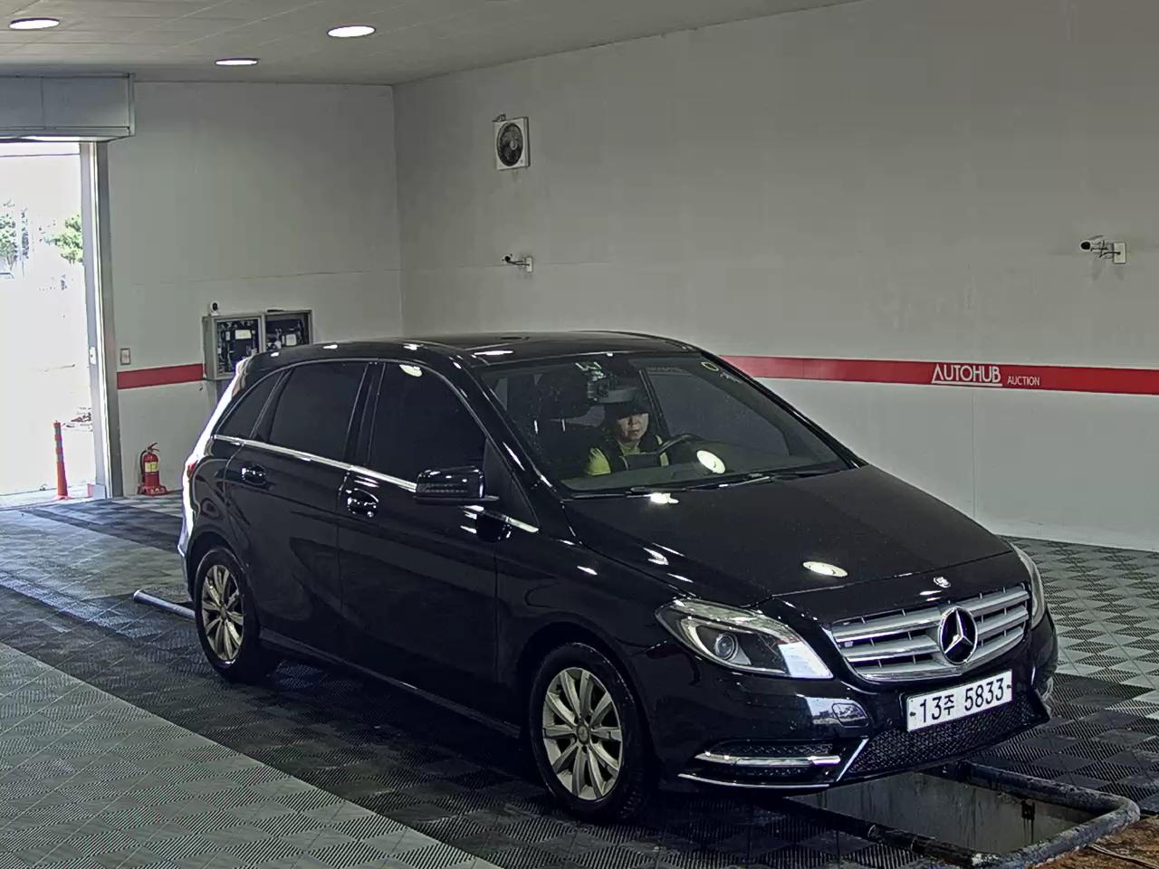 2014 - mercedes-benz b200