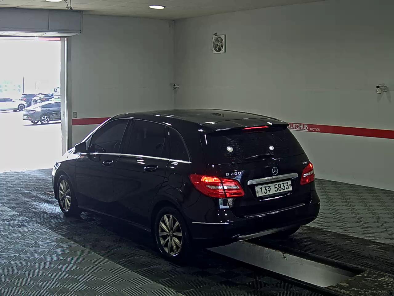 2014 - mercedes-benz b200
