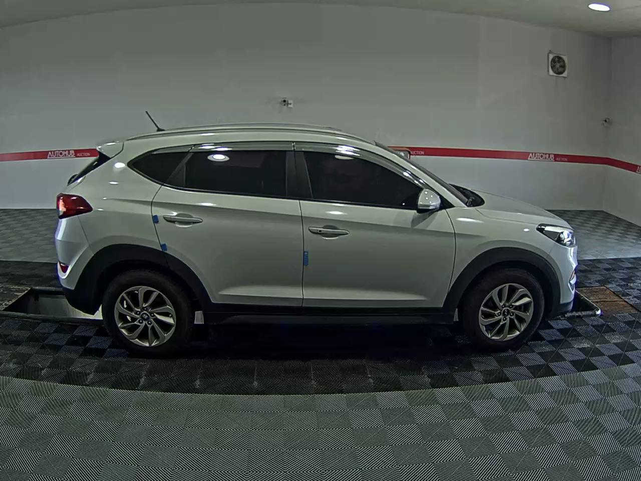 2016 - hyundai tucson