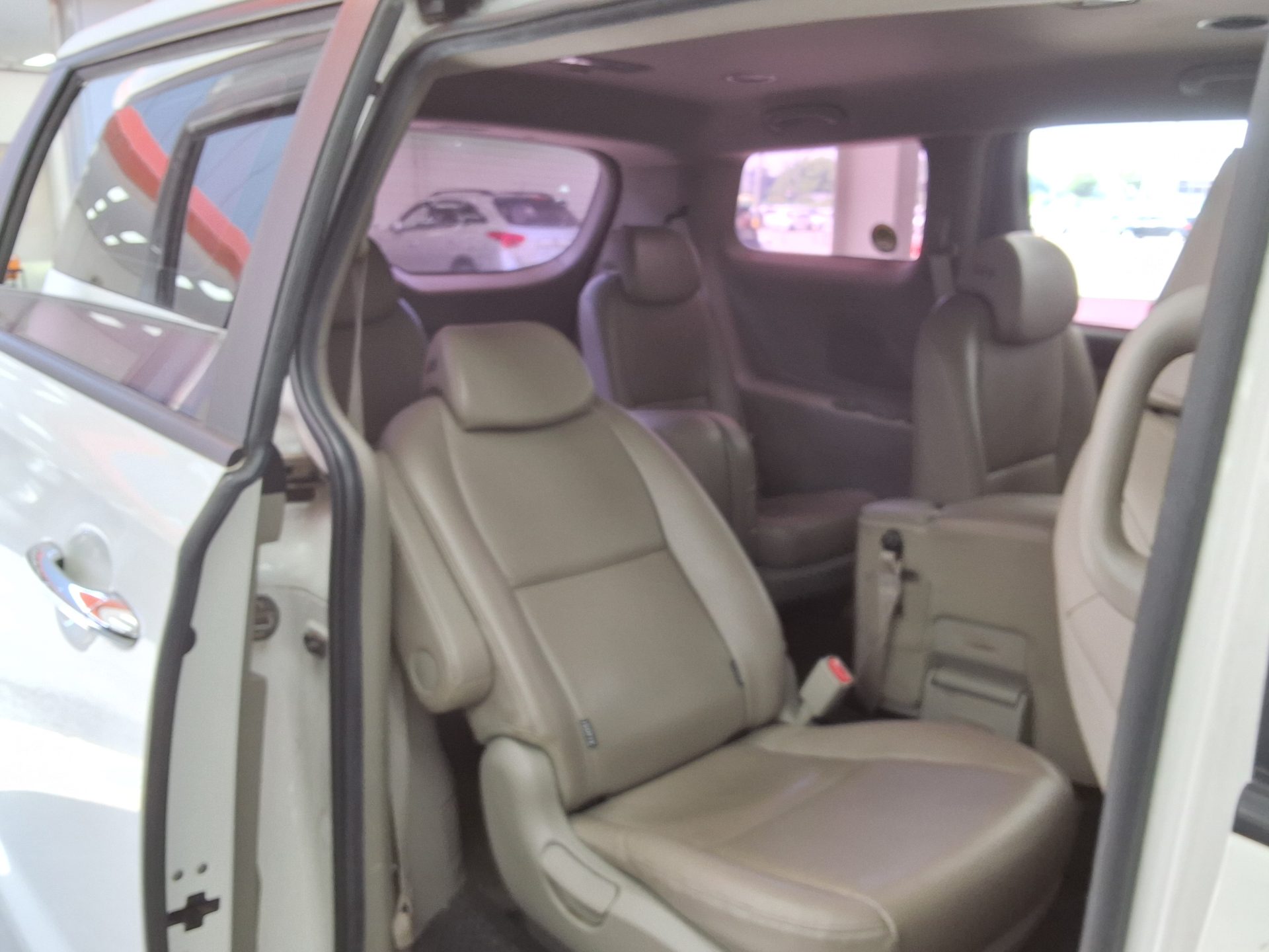 2020 - kia carnival