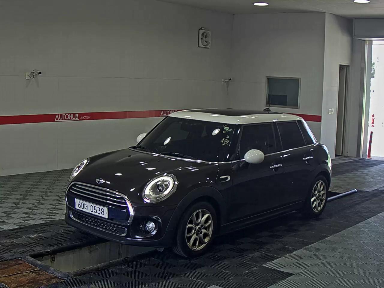 MINI COOPER (3RD GEN) 5-DOOR HIGH