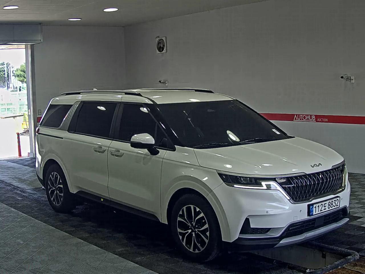 2023 - kia carnival