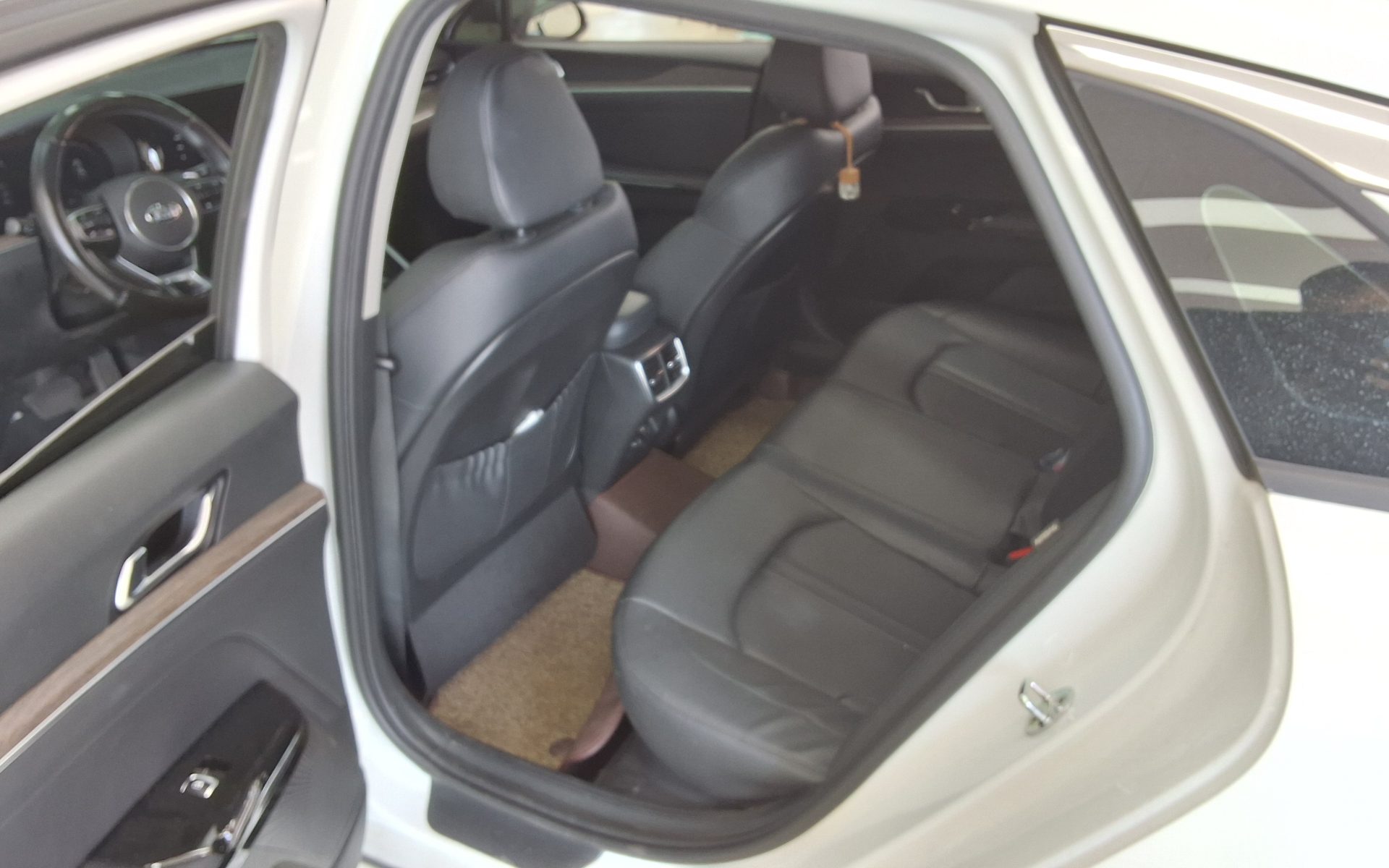 2021 - kia k5