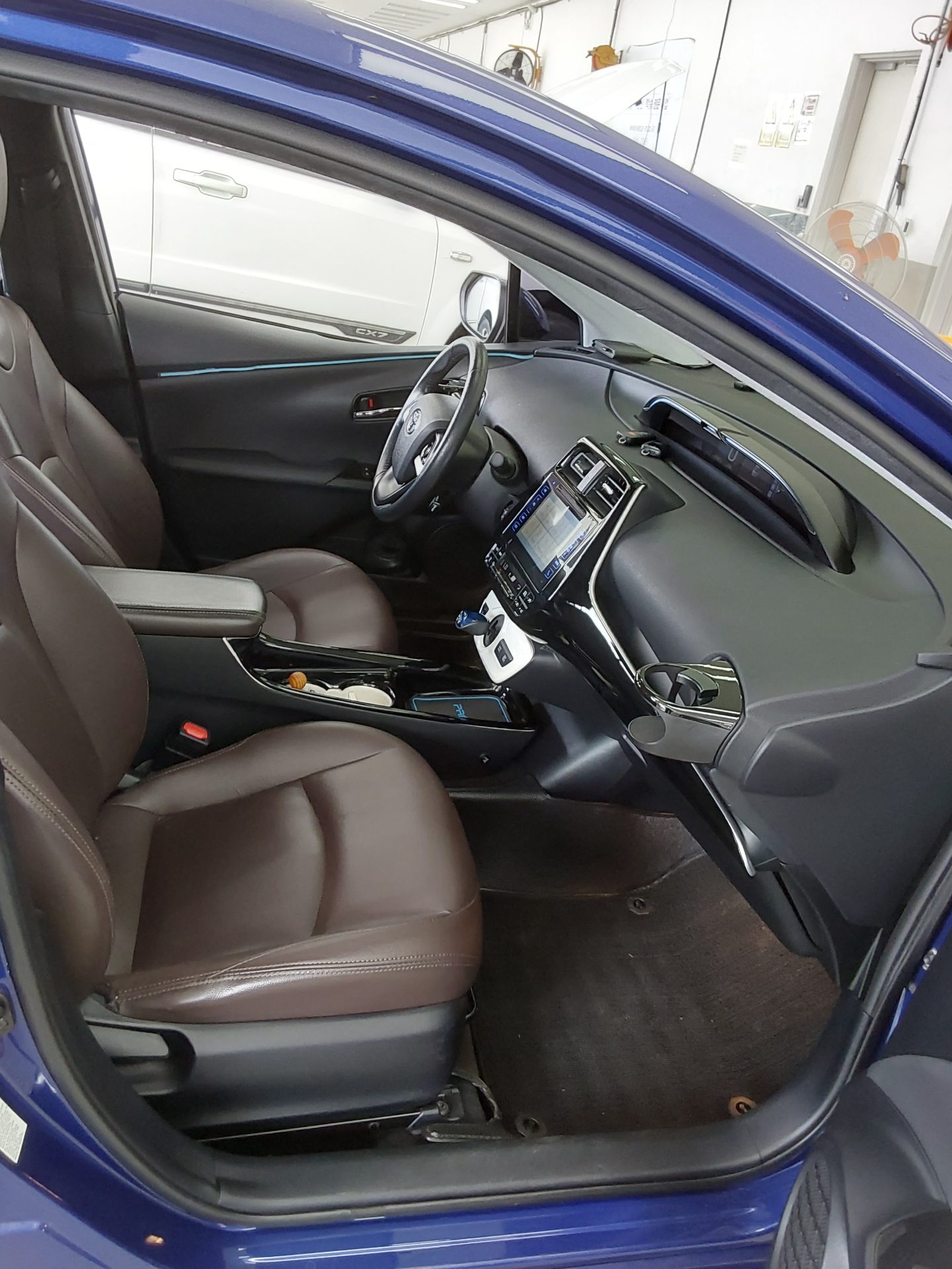 2017 - toyota prius