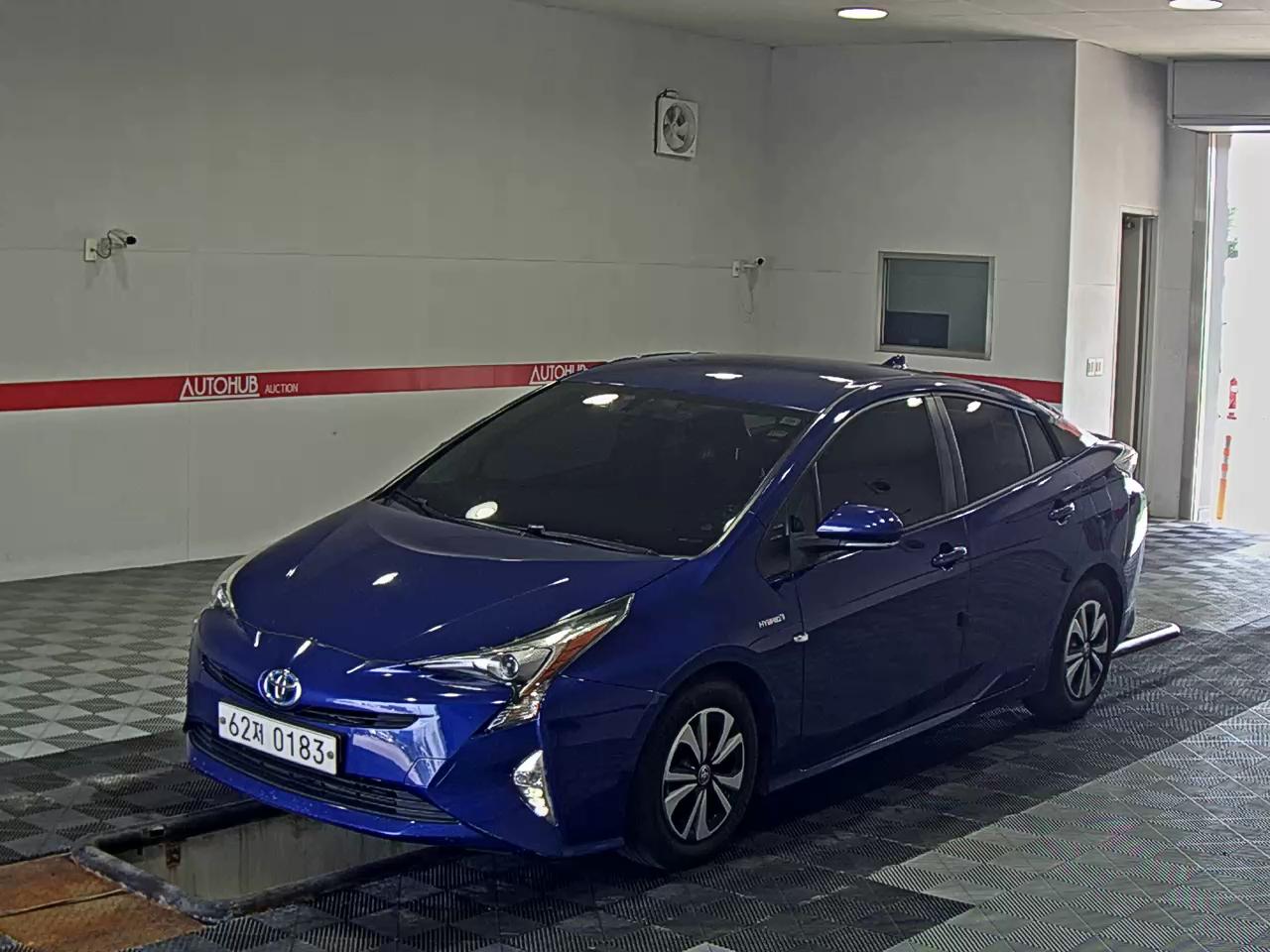 TOYOTA PRIUS (4TH GEN)