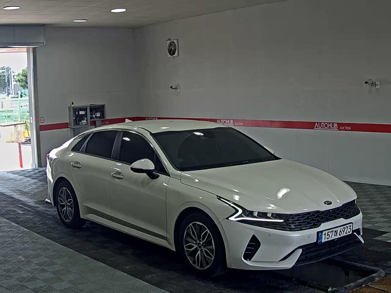 2021 - kia k5