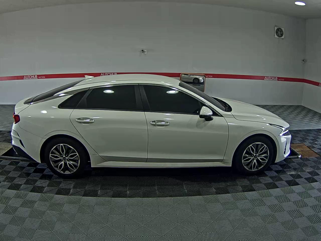 2021 - kia k5