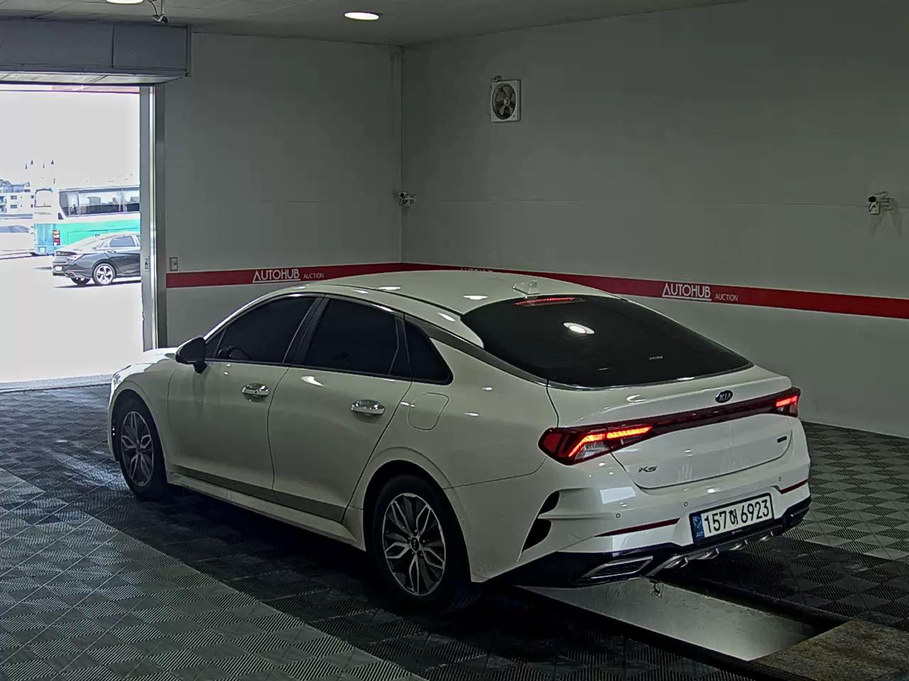 2021 - kia k5