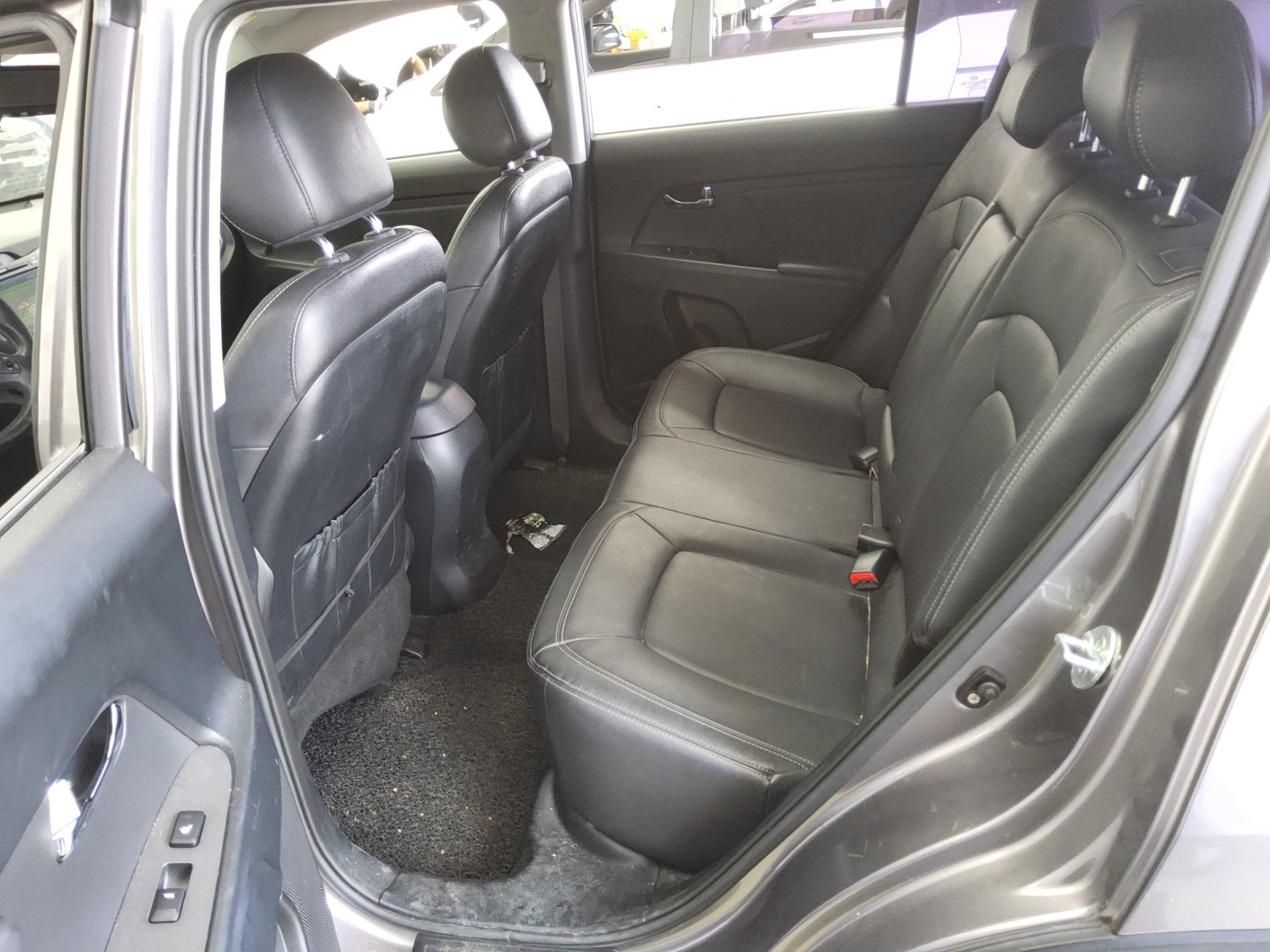 2012 - kia sportage
