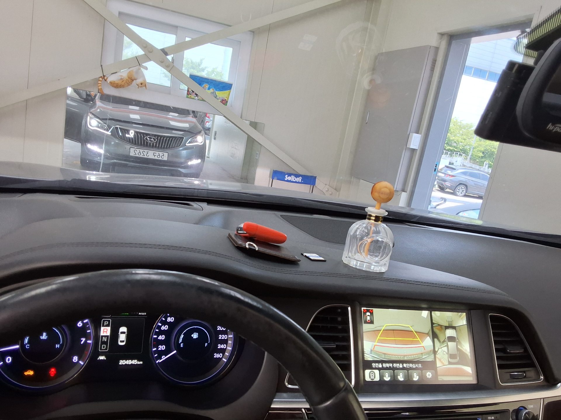 2017 - hyundai aslan