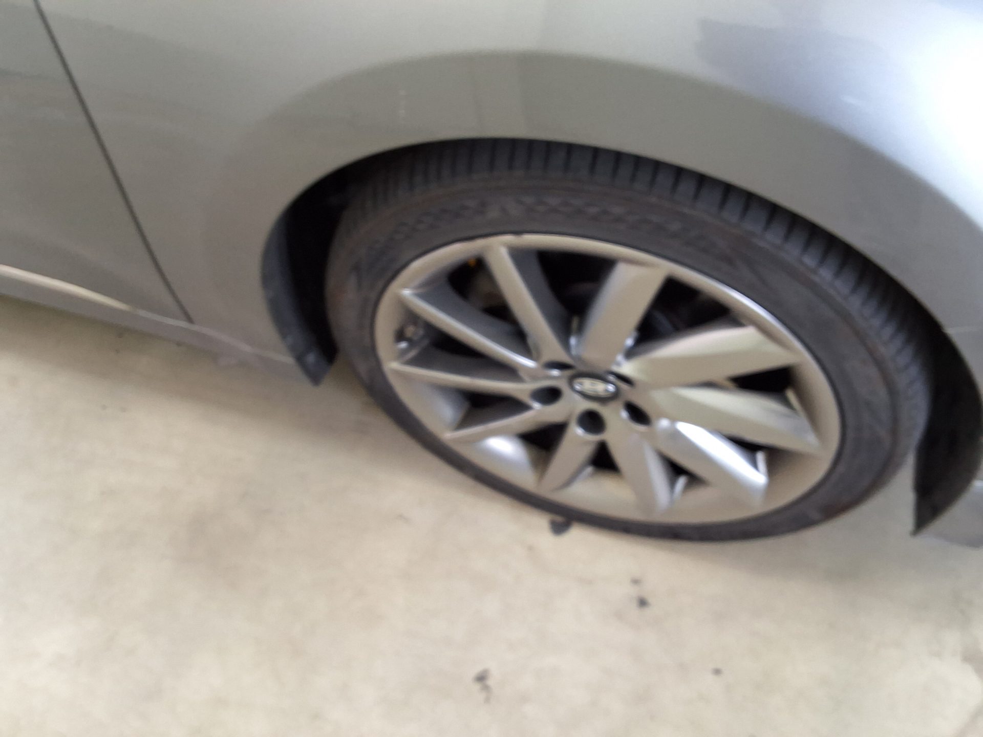 2017 - hyundai aslan