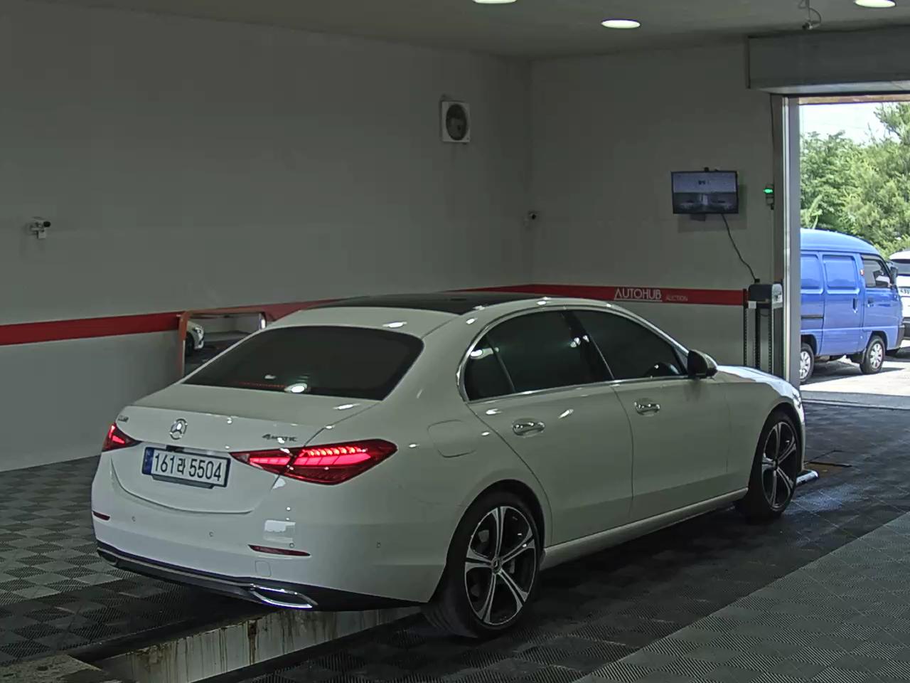 2023 - mercedes-benz c300