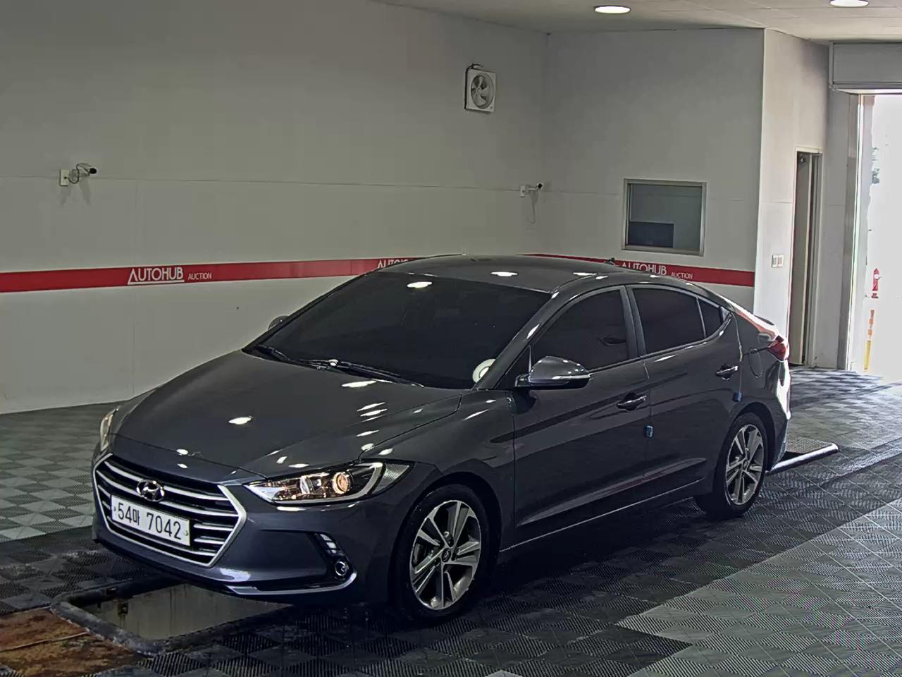 HYUNDAI AVANTE GDi VALUE