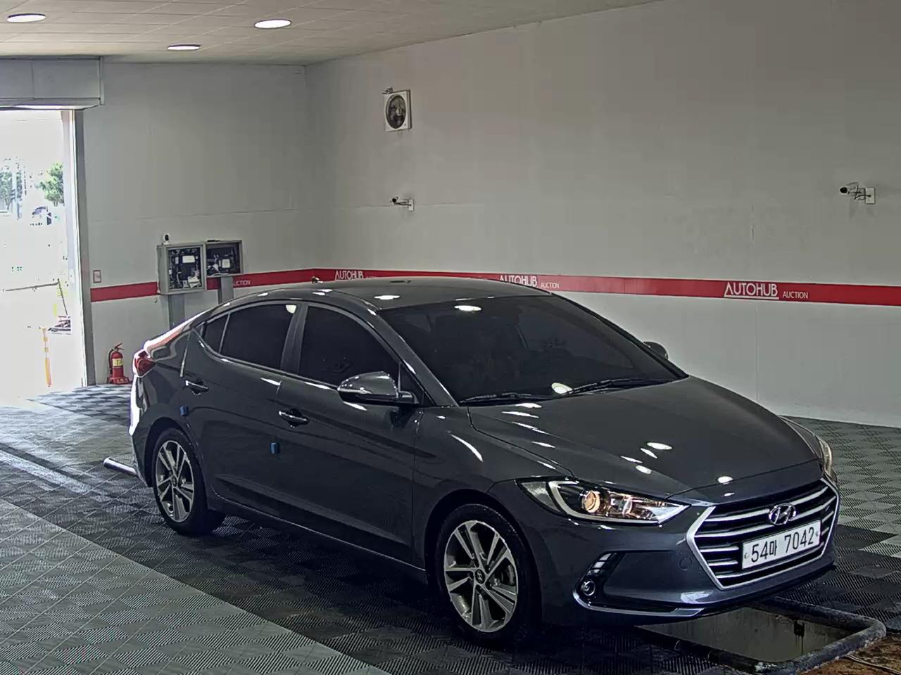 2018 - hyundai avante