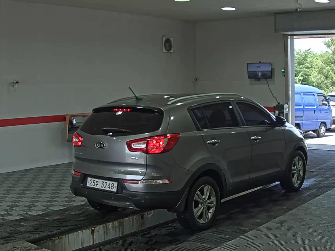 2012 - kia sportage