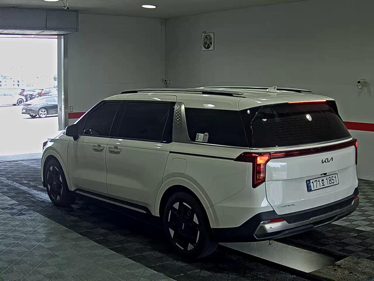 2025 - kia carnival
