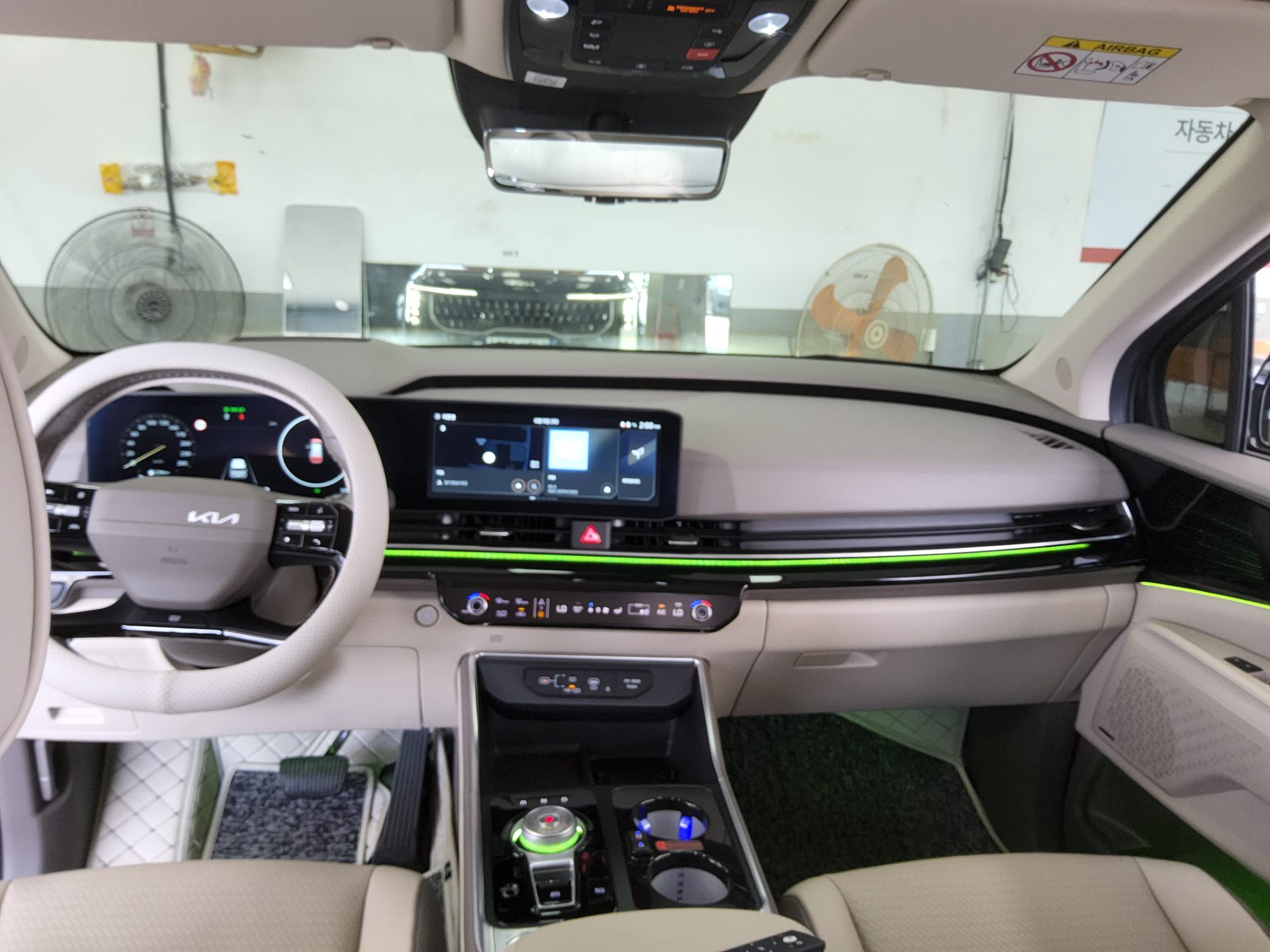 2025 - kia carnival