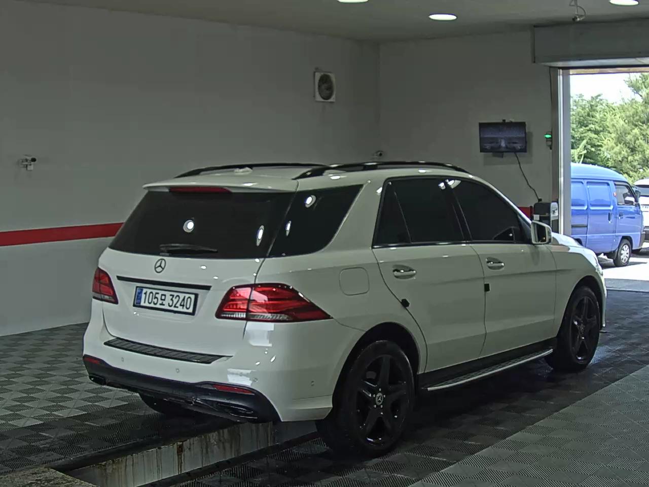 2016 - mercedes-benz gle350 d