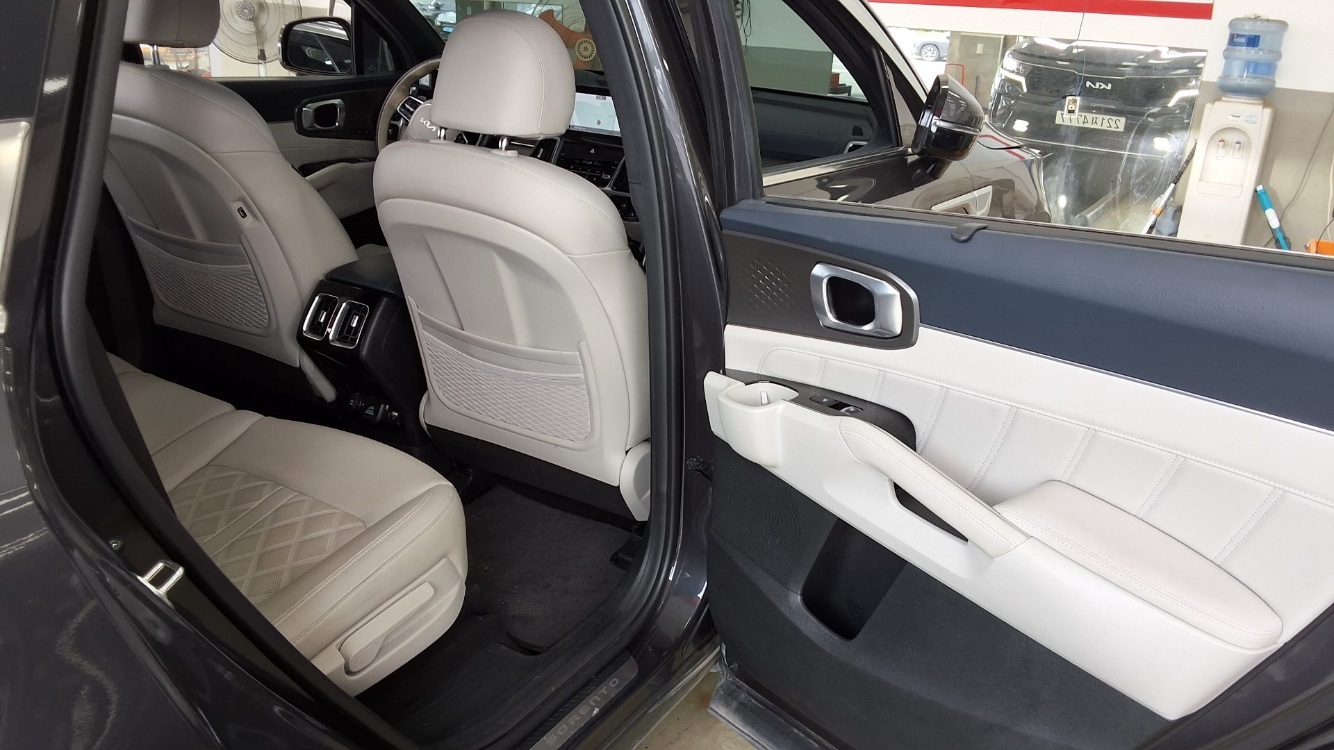 2023 - kia sorento