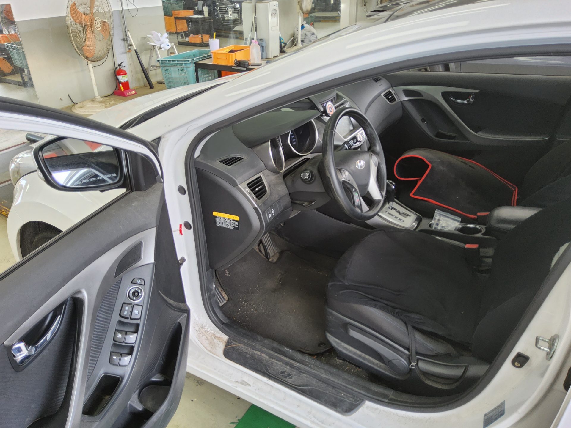 2012 - hyundai avante